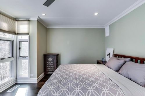 777 Melrose St, Chicago IL 60618-6318 exterior