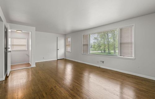 4562 51st Blvd, Milwaukee, WI 53218-5102