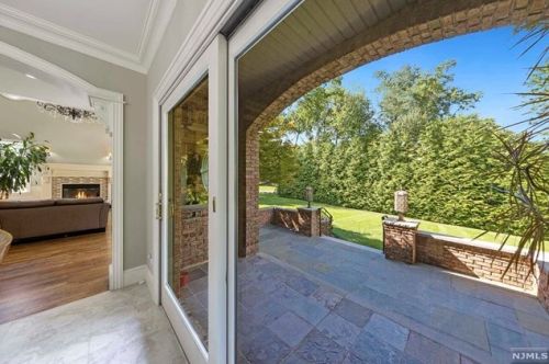 32 Lenox Ave, Demarest NJ 07627-2112 exterior