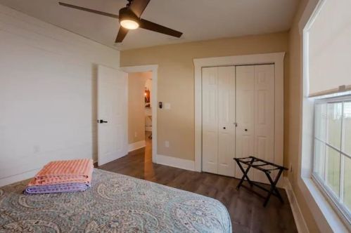 222 Emily St, Tampa FL  33603-5723 exterior