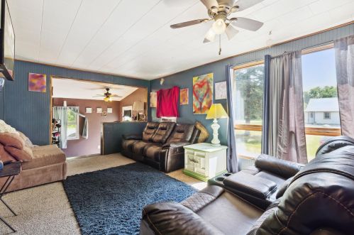 310 Kiddville St, Belding MI 48809-9593 exterior