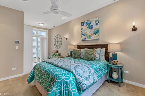 1506 Wolfram St, Chicago IL 60657-4017 exterior