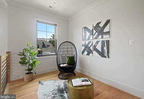 6516 Beverly Ave, Mc Lean VA 22101-5222 exterior