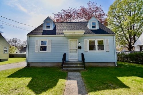 260 Pheland St, Springfield MA  01109-1320 exterior