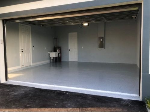 2945 18 Ave, Naples FL 34120-3520 exterior