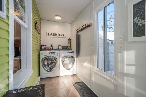 1325 Palmer Ave, Meskegon MI  49441-1732 exterior