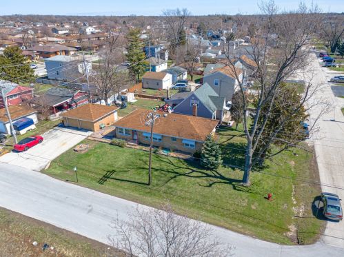 3760 115 Pl, Chicago IL 60655-6201 exterior