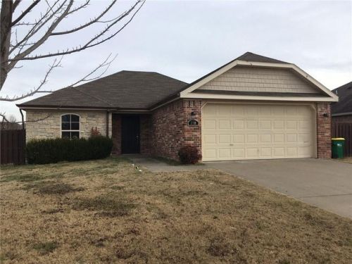 2289 Linden Cir, Springdale AR  72764-0249 exterior