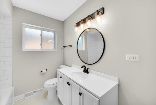 2335 92nd St, Chicago IL  60617-3841 exterior