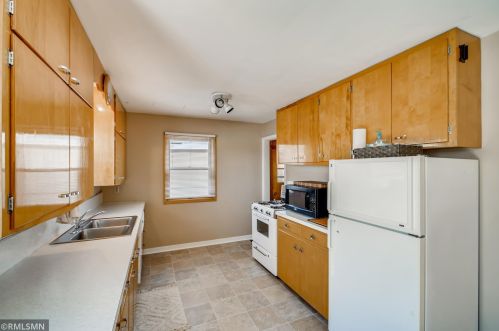 1105 4th St, Stillwater MN 55082-6243 exterior