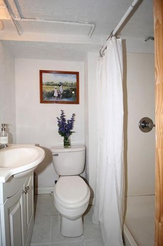 2400 Allender Ave, Pittsburgh PA 15220-3906 exterior