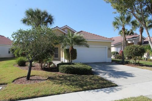 187 Lady Palm Dr, Naples, FL 34104-6455