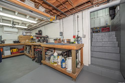 168 Suffolk Ave, Babylon NY 11704-2825 exterior