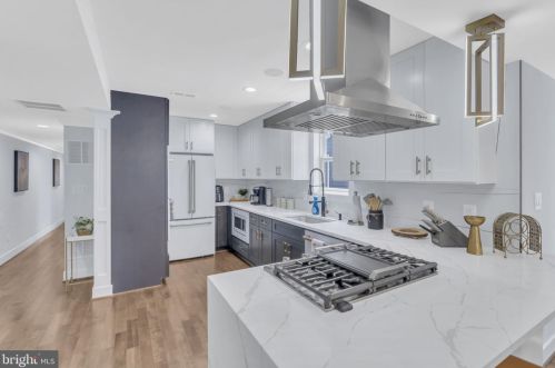 315 Patrick St, Alexandria VA 22314-2443 exterior