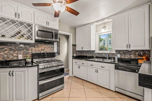 2854 Lefeber Ave, Milwaukee WI 53210-1142 exterior