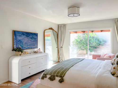 5694 Camino De La Noche, Tucson AZ  85718-4421 exterior