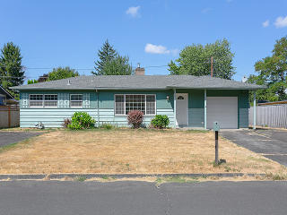 2053 181 Ave, Portland OR  97233-5240 exterior
