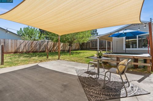 4300 Arleda Ln, Concord CA  94521-3417 exterior