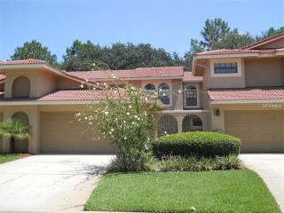 8253 Breeze Cove Ln, Orlando FL  32819-5092 exterior