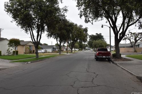 4260 Porter Ave, Fullerton CA 92833-3457 exterior