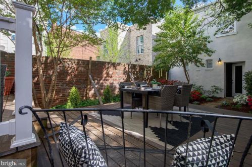 932 O St, Washington DC  20001-4265 exterior