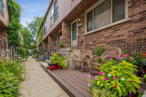 4520 Paulina St, Chicago IL 60640-5392 exterior