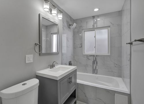 9852 Frst Ave, Chicago IL 60628-1439 exterior