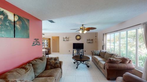 148 Sagamore Ter, Fort Pierce FL 34983-1287 exterior