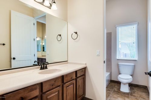 43928 20th St, Phoenix AZ 85006-2323 exterior