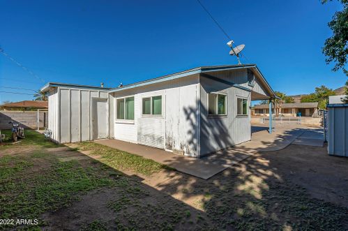 1221 Cinnabar Ave, Phoenix AZ 85020-1816 exterior