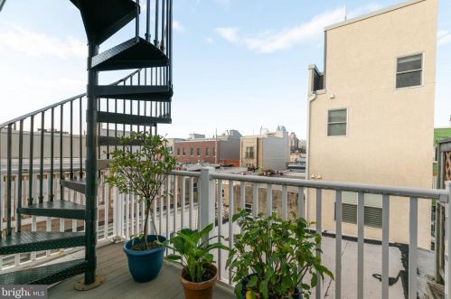 1223 Ellsworth St, Philadelphia PA 19146-2812 exterior