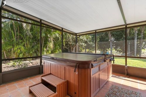 1460 Sunshine, Fort Pierce FL 34952-6009 exterior