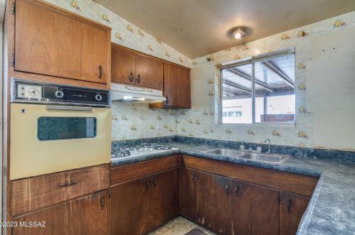 1116 Edgewater Dr, Tucson AZ 85704-2414 exterior