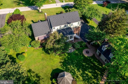 2406 Burnham Dr, Fallston, MD 21047-2217