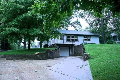 142 Larabee St, Horicon, WI 53032-1332