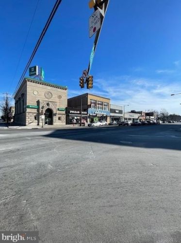 1430 Mckean St, Philadelphia PA 19145-2308 exterior