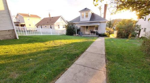 5323 Halchess St, Pittsburgh PA 15207-2309 exterior