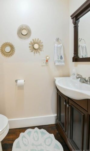 1490 Hartford Tpke, North Haven CT 06473-1245 exterior