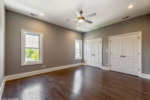 4317 Calumet Ave, Chicago IL 60616-3934 exterior