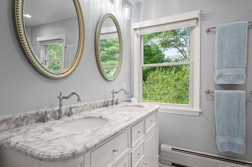 283 Danbury Rd, Ridgefield CT 06877-3214 exterior