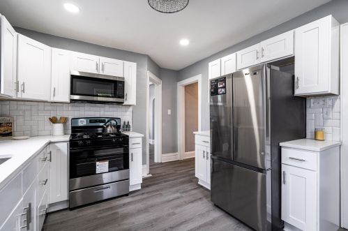 5946 40th St, Milwaukee WI  53209-3923 exterior