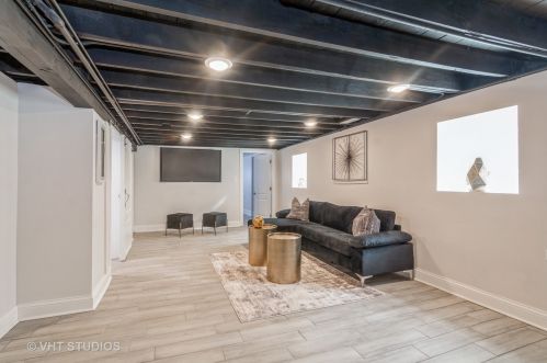 7816 Hermitage Ave, Chicago IL  60620-4415 exterior