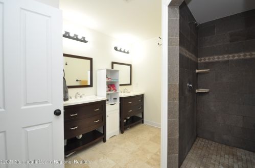 1532 Sommerell Ave, Lacey NJ 08731-3456 exterior