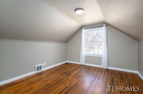 2141 Continental St, Meskegon MI  49444-1213 exterior