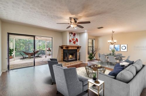 4220 Forester Ln, Tampa FL  33618-2726 exterior