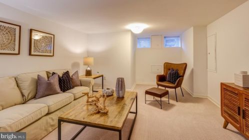 1434 F St, Washington DC 20002-4530 exterior