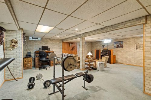 3160 70, Milwaukee WI 53219-4010 exterior