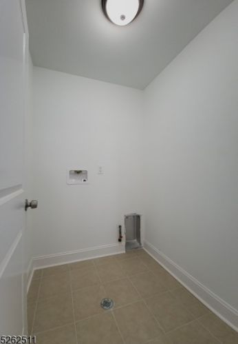 1996 Price St, Rahway NJ 07065-4423 exterior