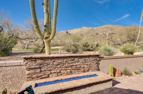 7141 Grey Fox Ln, Tucson AZ  85750-1376 exterior