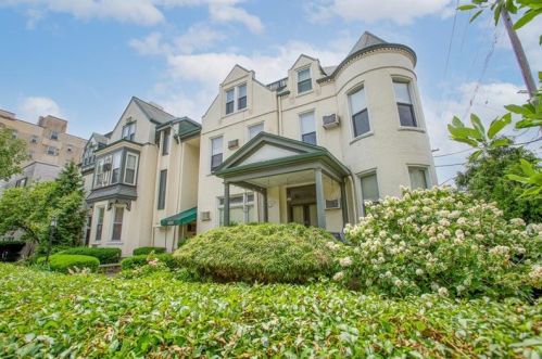 400 Highland Ave, Pittsburgh PA  15206-4261 exterior